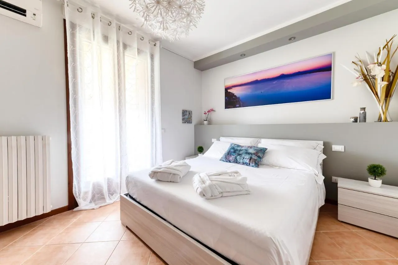 Wolf House - Sirmione Holiday