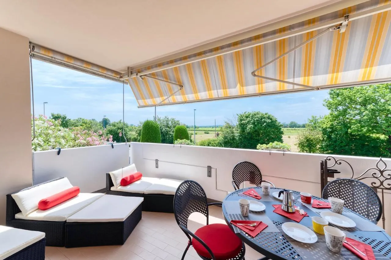 Wolf House - Sirmione Holiday 0*,  イタリア